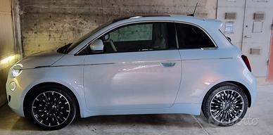 FIAT 500 E LA PRIMA FULL OPTIONAL