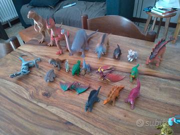Dinosauri vari assortiti