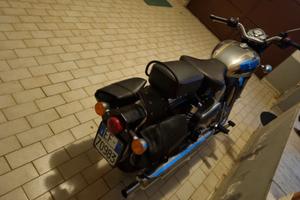 Royal enfiel bullet 500 classic