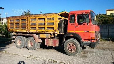 Autocarro Fiat 330/35 Hydrotrans