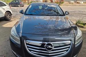 auto Insignia perfetta in tutto 