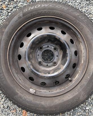 Pneumatici Neve Pirelli 175 65 14 con Cerchi