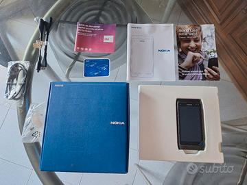 Nokia N8