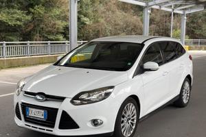 Ford Focus 2.0 TDCi 115 CV Powershift Titanium