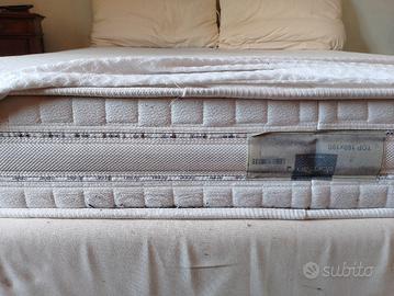 Letto matrimoniale cassettone e materasso ortoped