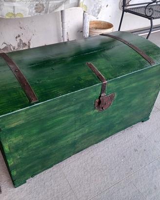 BAULI ANTICHI IN LEGNO MASSELLO  RESTAURATI VERDI