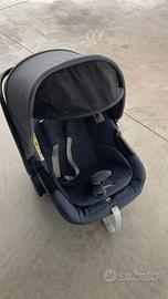 Seggiolino Auto Neonato – Con Manico e Cappottina