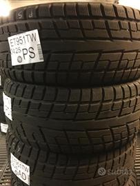 4 gomme Yokohama 265/50 R 20 Invernali