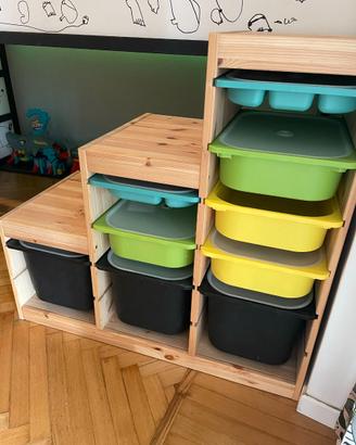 IKEA TROFAST  completo di contenitori e coperchi