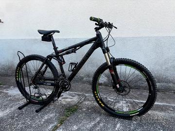 Cube AMS Pro 125 Full Suspended - Allestimento Cus