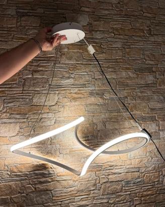 Lampadario LED “M’Illumino” – pari al nuovo