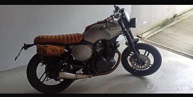 Moto Yamaha Vintage Cafè Racer