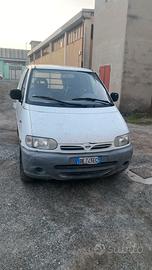 Nissan vanette
