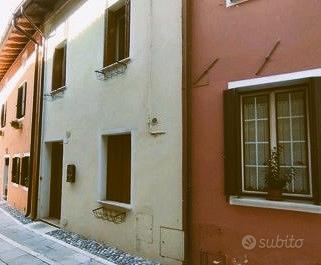 Casa a schiera uso transitorio