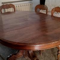 tavolo rotondo/ovale  inizi 900 con 4 sedie