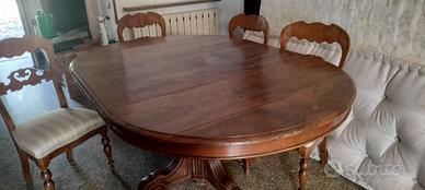 tavolo rotondo/ovale  inizi 900 con 4 sedie