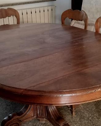 tavolo rotondo/ovale  inizi 900 con 4 sedie