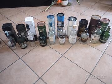 10 bottiglie vuote e scatole whisky whiskey un rum