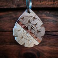 Portachiavi in legno, artigianato calabrese