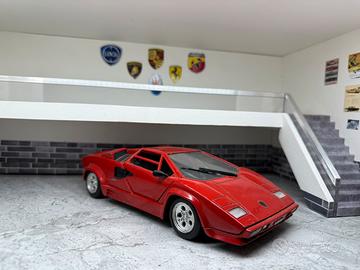 Lamborghini countach 1/18