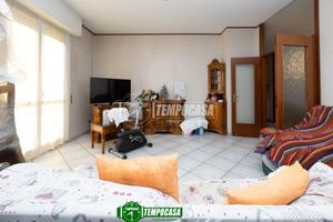 LIBERO SUBITO: 4 LOCALI SU UNICO LIVELLO!