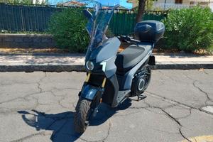 Seat Mò Performance 125 Grigio Barcellona