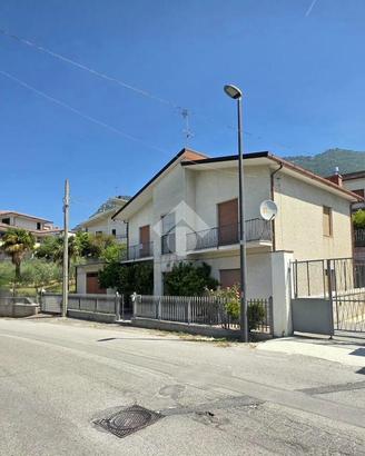 CASA INDIPENDENTE A FRASSO TELESINO