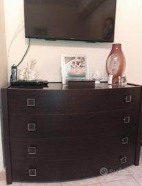 camera da letto completa di settimino +comodini e 