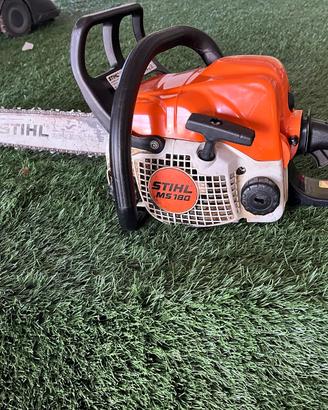 MOTOSEGA STIHL MS 180