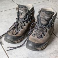 Scarponi da trekking da uomo taglia 42 1/2