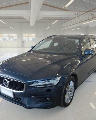 VOLVO V60 B4 D AUTOM. MOMENTUM BUSINESS STATION WA