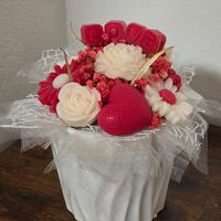 Composizione con fiori in cera