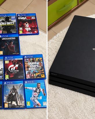 PS4 PRO 1TB + controller originale + 13 giochi