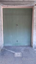 Basculante per garage singolo.