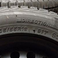 Gomme da neve con cerchi. 