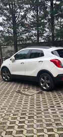 Opel mokka bianco perla