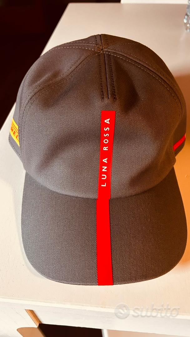 Cappellino Prada/Lunarossa originale Abbigliamento e Accessori