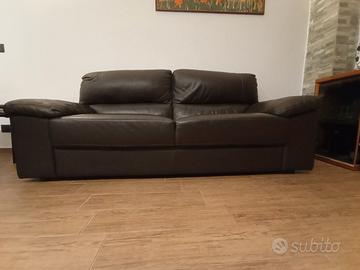Divano vera pelle Poltrone e Sofa'