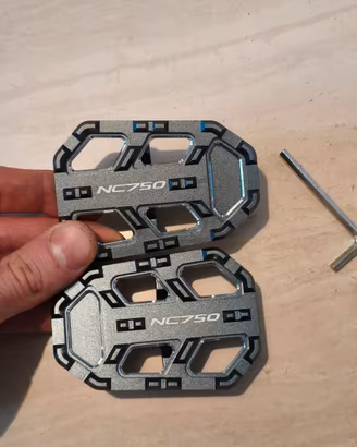 Freno e poggiapiedi alluminio Honda NC750X