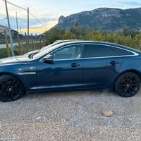 Jaguar XJ X351