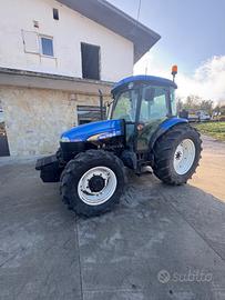 Trattore New holland TD5050