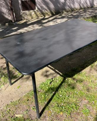 Tavolo da giardino