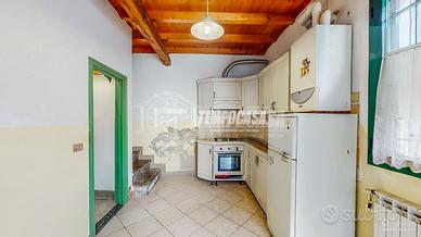 BILOCALE SU DUE LIVELLI DA INVESTIMENTO