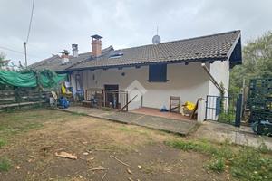 CASA SEMINDIPENDENTE A SAN PIETRO VAL LEMINA