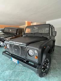 LAND ROVER Defender RESTAURATO COL. NERO OPACO