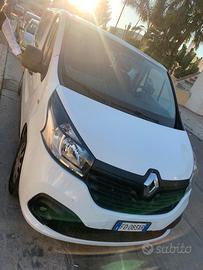 Renault Trafic 9 posti