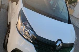 Renault Trafic 9 posti