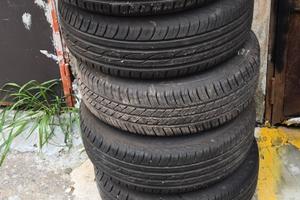 cerchi in Lega è gomme