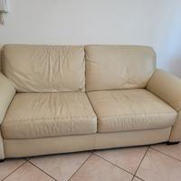 Divano tre posti in pelle
