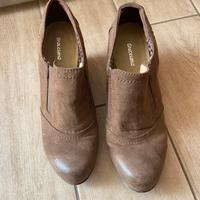 Scarpe con tacco